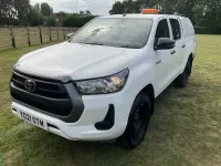 Used Toyota HiLux Active 150 HP (110 kW) 2021 White Pickup