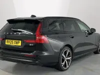 Używany Volvo V60 Plus 2025 Czarny Kombi