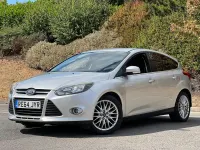 Used Ford Focus Zetec 123 HP (90 kW) 2014 Silver Hatchback