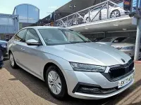 Used Skoda Octavia SE 110 HP (80 kW) 2023 Brilliant silver metallic Hatchback
