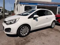 Used Kia Rio 84 HP (61 kW) 2012 White Hatchback