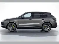 Usado Porsche Cayenne 456 HP (335 kW) 2023 Cinzento SUV
