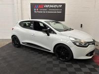 Used Renault Clio IV Dynamique 90 HP (66 kW) 2016 White Hatchback