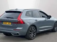 Usado Volvo XC60 R-Design Pro 194 HP (142 kW) 2022 Cinzento SUV