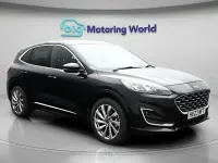 Usado Ford Kuga Vignale 190 HP (139 kW) 2023 Preto SUV