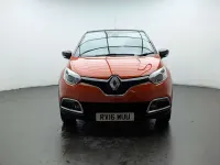 Used Renault Captur Dynamique 90 HP (66 kW) 2016 Orange and black SUV