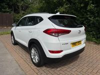 Used Hyundai Tucson SE 132 HP (97 kW) 2017 White SUV