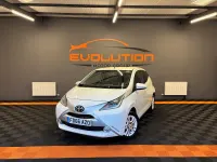Used Toyota Aygo X-pure 69 HP (50 kW) 2016 White Hatchback