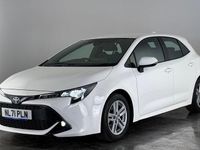 Used Toyota Corolla 122 HP (89 kW) 2021 White Hatchback