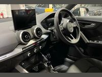 Usado Audi Q2 S-Line 147 CV (108 kW) 2026 Gris SUV