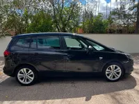 Used Vauxhall Zafira Tourer SRi 140 HP (102 kW) 2017 Black MPV