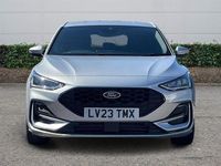 Usado Ford Focus ST-Line 125 HP (91 kW) 2023 Prateado Citadino