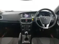 Used Volvo V40 Momentum 122 HP (89 kW) 2019 Silver Hatchback