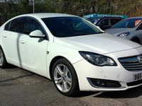 Used Vauxhall Insignia Elite 163 HP (119 kW) 2015 White Hatchback