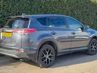 Usado Toyota RAV4 Design 197 HP (144 kW) 2018 Cinzento SUV