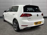 Second-hand VW Golf VIII R-line Edition 147 CP (108 kW) 2020 Alb Hatchback