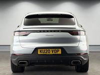Usado Porsche Cayenne 462 HP (339 kW) 2020 Prateado SUV