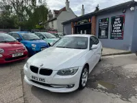 Used BMW 318 2013 White Coupe