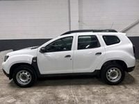 Used Dacia Duster Essentiel 90 HP (66 kW) 2023 White SUV