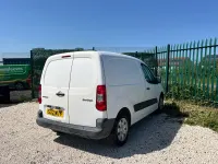 Used Citroën Berlingo 75 HP (55 kW) 2012 White MPV