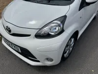 Used Toyota Aygo 68 HP (50 kW) 2012 White Hatchback