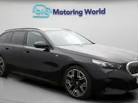 Usado BMW i5 M Sport 250 kW (340 HP) 2025 Preto Carrinha