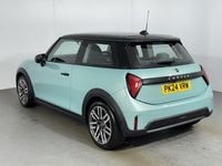 Used Mini Cooper Hatch 154 HP (113 kW) 2024 Green Hatchback