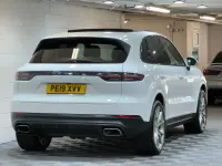 Used Porsche Cayenne 340 HP (250 kW) 2019 White SUV