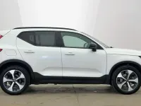 Usado Volvo XC40 Plus 194 CV (142 kW) 2025 Blanco SUV