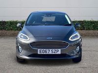 Begagnad Ford Fiesta Titanium 2017 Grå Halvkombi