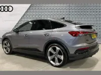 Begagnad Audi Q4 Sportback e-tron Black Edition 206 kW (281 HK) 2025 Grå SUV