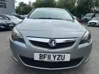 Used Vauxhall Astra SRi 125 HP (91 kW) 2011 Silver Hatchback