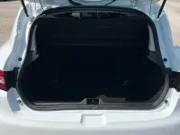 Used Renault Clio Iconic 90 HP (66 kW) 2018 White Hatchback