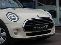 Begagnad Mini Cooper Classic 2019 Vit Halvkombi