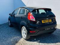 Usado Ford Fiesta Zetec 2017 Preto Citadino