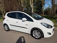 Used Hyundai ix20 Style 115 HP (84 kW) 2013 White Hatchback