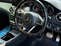 Usado Mercedes GLA200 AMG line 136 HP (100 kW) 2019 Cinzento SUV