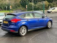 Begagnad Ford Focus Zetec 2016 Blå Halvkombi