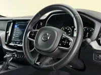 Used Volvo XC60 R-Design 250 HP (183 kW) 2019 SUV
