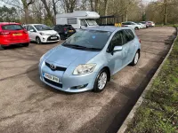 Usado Toyota Auris 124 HP (91 kW) 2008 Azul Citadino
