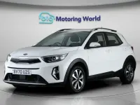 Second-hand Kia Stonic 100 CP (73 kW) 2021 Alb SUV