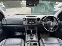 Begagnad VW Amarok Highline 180 HK (132 kW) 2015 Blå Pickup