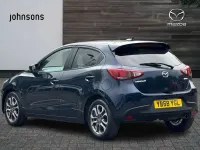 Usado Mazda 2 Inclusive 88 HP (64 kW) 2018 Azul Citadino
