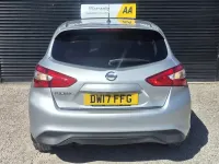 Used Nissan Pulsar Tekna 115 HP (84 kW) 2017 Silver Hatchback