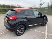 Second-hand Renault Captur Dynamique 90 CP (66 kW) 2017 Portocaliu SUV