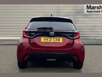 Used Toyota Yaris Hybrid 113 HP (83 kW) 2021 Red Hatchback