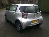 Used Toyota iQ 68 HP (50 kW) 2009 Silver Hatchback