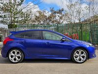 Used Ford Focus ST 250 HP (183 kW) 2014 Blue Hatchback