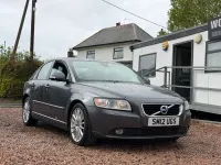 Usado Volvo S40 SE Lux 115 HP (84 kW) 2012 Cinzento Sedan