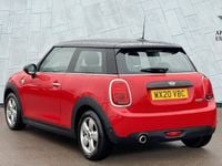 Begagnad Mini Cooper Classic 136 HK (100 kW) 2020 Röd Halvkombi